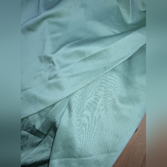 16. NWT HOUSE OF CB LULU PISTACHIO ASYMMETRIC DRAPE MIDI CORSET DRESS - Picture 12 of 13